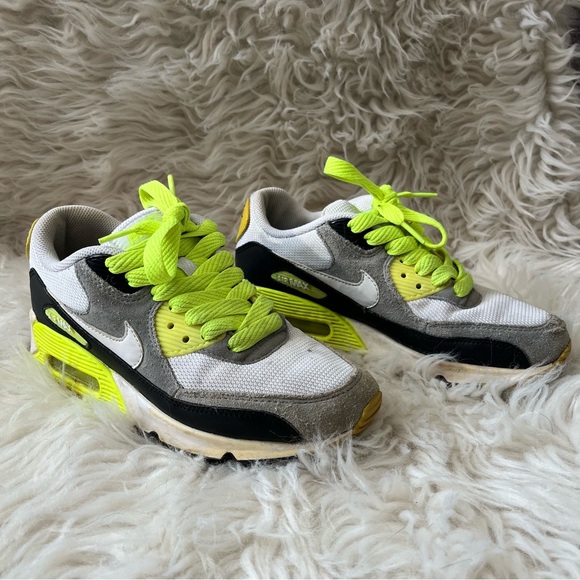 Nike Air Max sneakers size Youth 5.5 - Picture 1 of 9